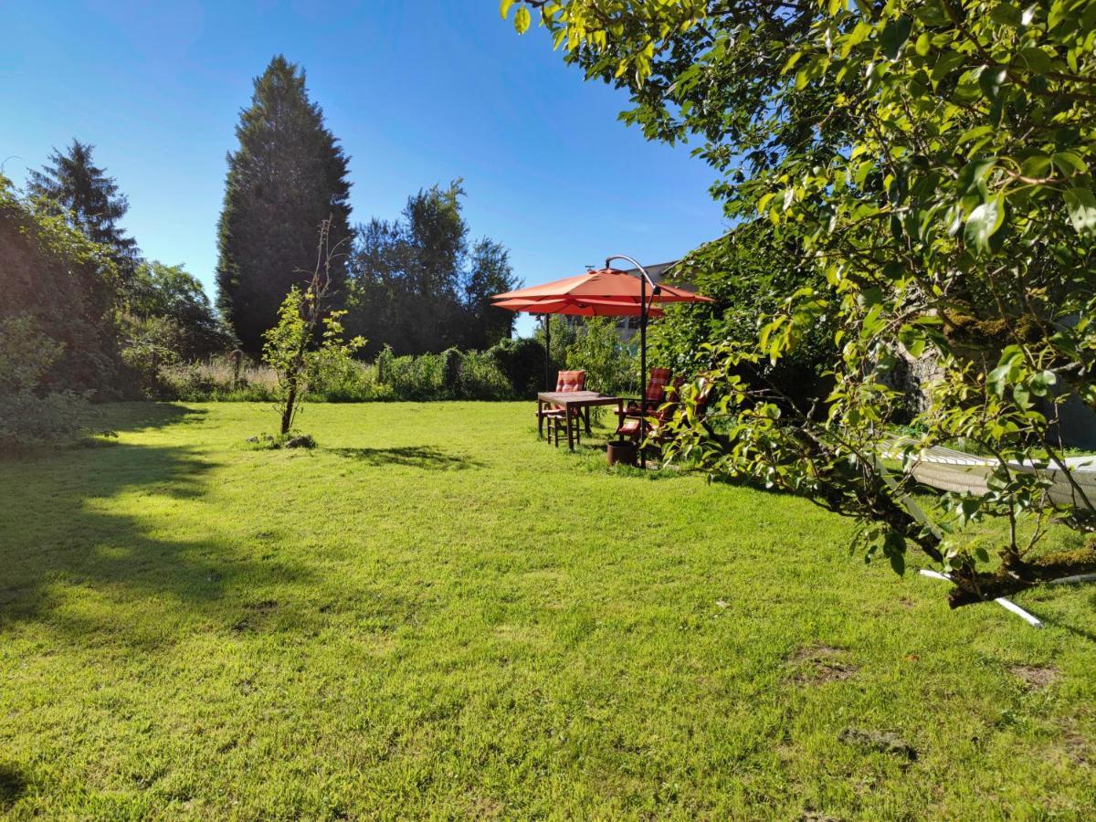 Number 22 - Le Dorat - Apartment One With Garden & Free Parking Exterior foto